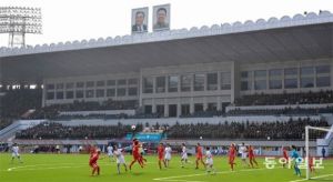 Η Βόρεια Κορέα υποδέχεται τη Νότια στην Πιονγιάνγκ