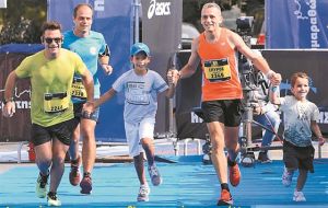 Δρομείς από 41 χώρες στον Ημιμαραθώνιο της Κρήτης