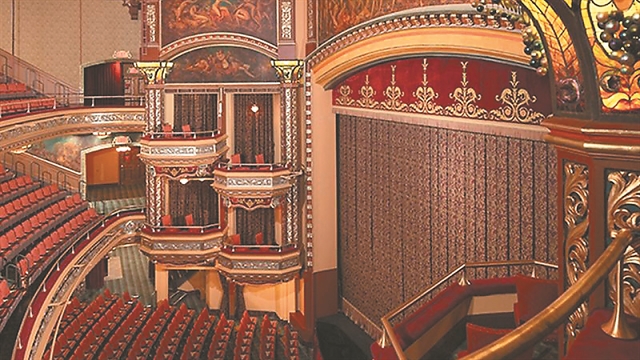 Πρεμιέρα του «Ιρλανδού» στο… θέατρο