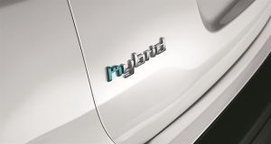 Πατάει γκάζι για την ηλεκτρική εποχή