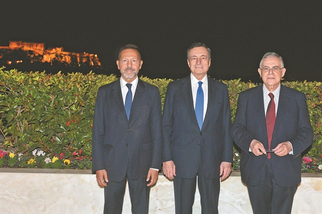 Πότε χάνει ο Μάριο Ντράγκι στο… QE