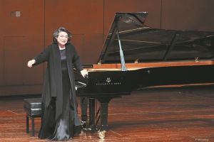 Μεγάλες ξένες ορχήστρες, άνευρος χορός και Μπετόβεν