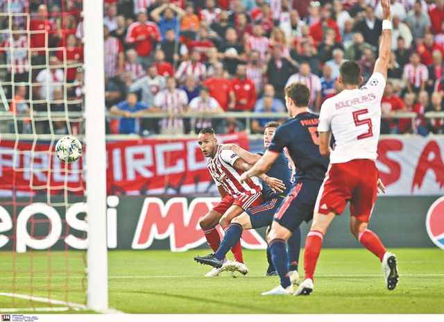 Σε δρόμο διπλής κατεύθυνσης