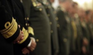 «Δωράκι» τα Χριστούγεννα για χιλιάδες απόστρατους