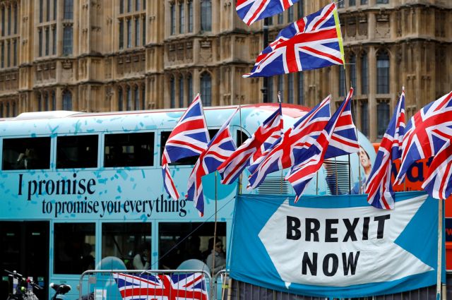 Εξελίξεις στο Brexit : Έτοιμη η συμφωνία λέει η ΕΕ, υπογράφεται αύριο λέει ο Μακρόν | tanea.gr Εξελίξεις στο Brexit : Έτοιμη η συμφωνία λέει η ΕΕ, υπογράφεται αύριο λέει ο Μακρόν | tanea.gr
