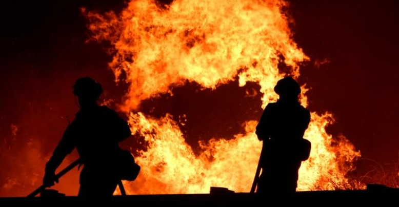 Πύρινος εφιάλτης στην Καλιφόρνια : Χιλιάδες στρέμματα καμμένα- Εκκένωση οικισμών στις παρυφές του Λος Άντζελες