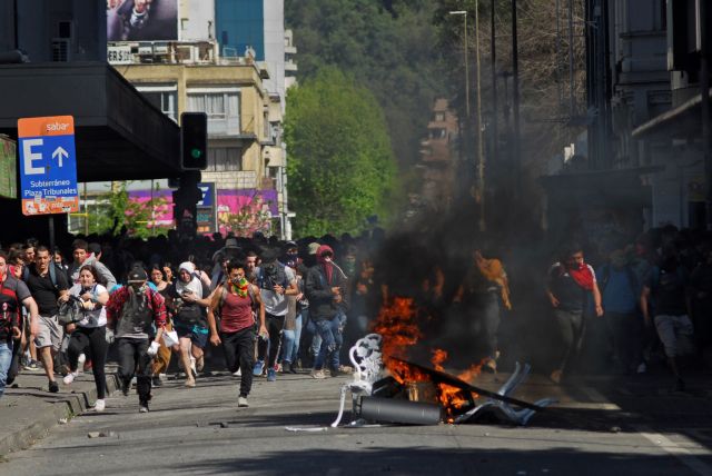 Χάος στη Χιλή : Συνεχίζονται οι ταραχές παρά τις εξαγγελίες Πινιέρα