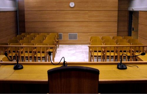 Αντιδράσεις εισαγγελέων για την κακουργηματική απιστία