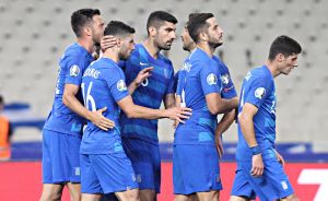 Τρεις ερυθρόλευκοι στο στόχαστρο ιταλών σκάουτερ