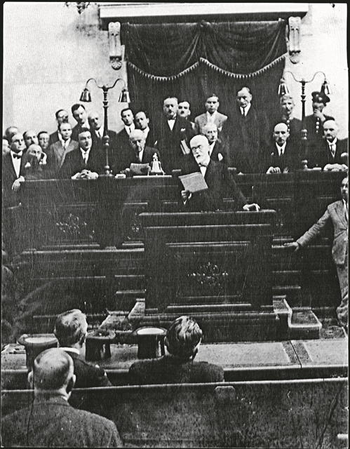 Η παραίτηση Βενιζέλου