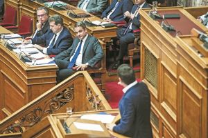 Αγρια σύγκρουση για το Προσφυγικό