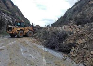Iωαννινα : Σοβαρά προβλήματα από κατολισθήσεις – Από θαύμα γλίτωσε 80χρονος