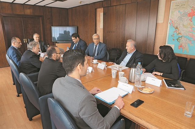 Στην τελική ευθεία με στόχο τους 300 βουλευτές