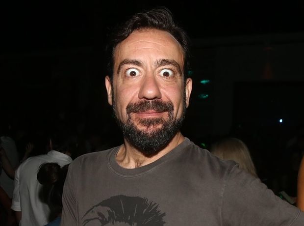 Καλυβάτσης : Έχασα όλα μου τα λεφτά στο χρηματιστήριο