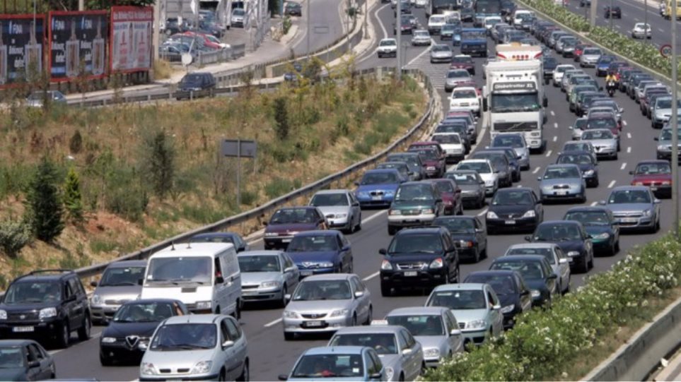 Τροχαίο στη Μεταμόρφωση – Μποτιλίαρισμα στην Αθηνών – Λαμίας