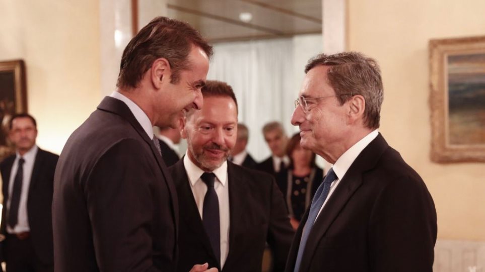 Τι έγινε στο δείπνο Μητσοτάκη – Στουρνάρα – Ντράγκι