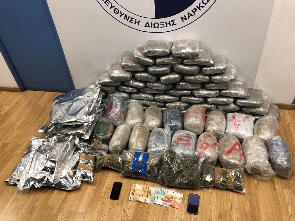 Παλαίμαχος ποδοσφαιριστής συνελήφθη με 92 κιλά κάνναβη