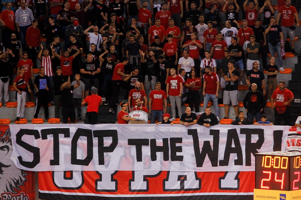 Ολυμπιακός – Ζενίτ : Μήνυμα «να σταματήσει ο πόλεμος» στο ΣΕΦ