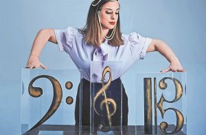 Θέατρο μετά μουσικής, ζωγραφική και βιβλία