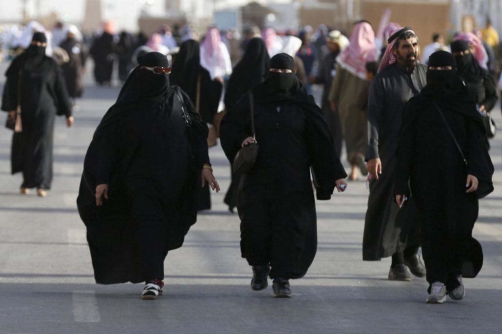 Σαουδική Αραβία : Κατώτερα όντα οι γυναίκες στο σουνιτικό βασίλειο