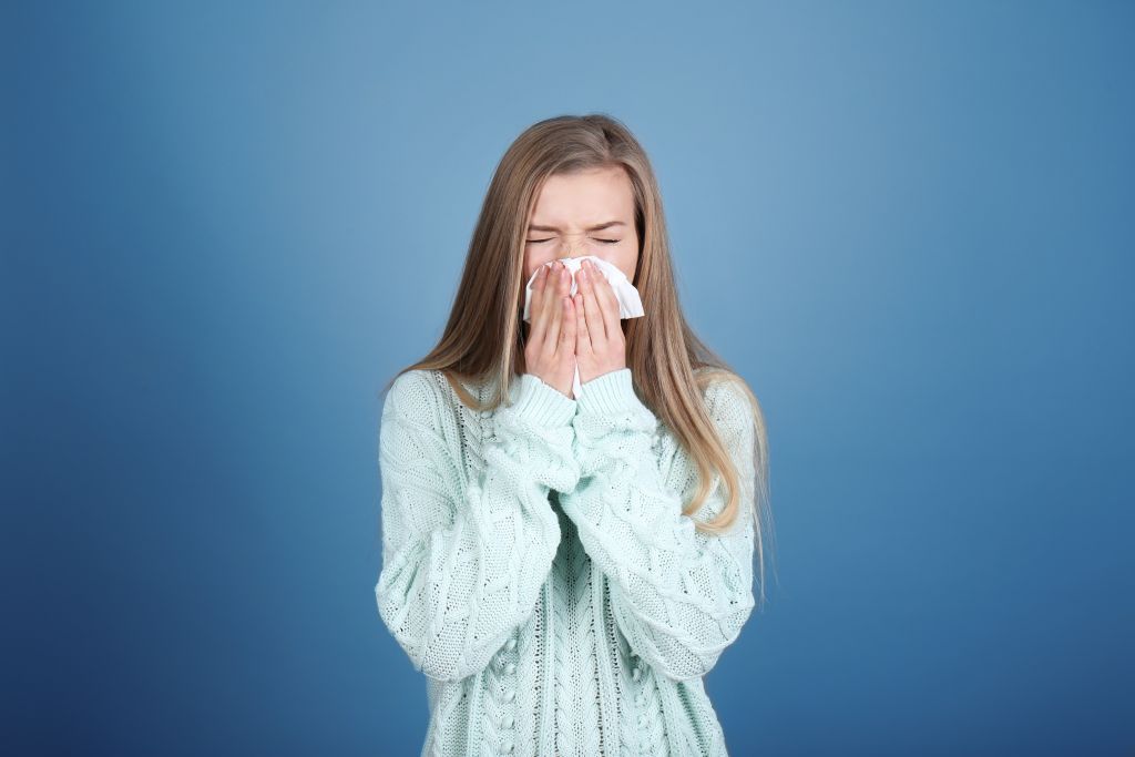 Αλλεργία ή κρύωμα; – Οι ενδείξεις που θα σας βοηθήσουν να καταλάβετε