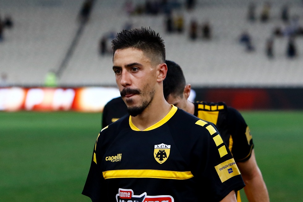 Σιμόες : «Τρέχει» να προλάβει το ματς με Λάρισα