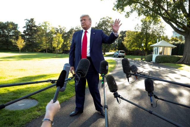 Σε video game νομίζει ότι παίζει ο Τραμπ