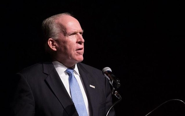 Ο πρώην διευθυντής της CIA εναντίον της «διεφθαρμένης» κυβέρνησης Τραμπ