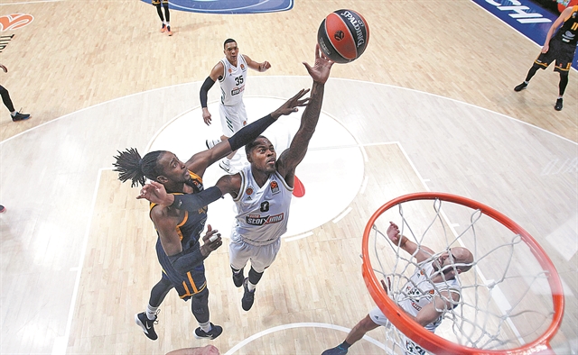 Είδε το… τυράκι και όχι τη φάκα!