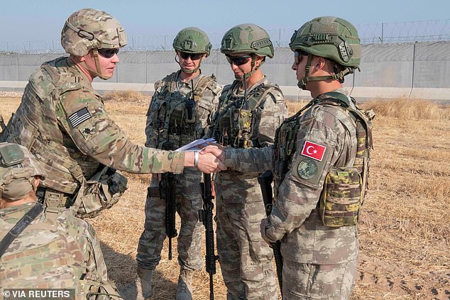 Τουρκική εισβολή : Αντιδράσεις από Αμερικανούς στρατιωτικούς για την εγκατάλειψη των Κούρδων