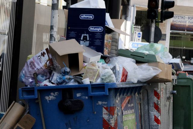 Απεργία ΠΟΕ – ΟΤΑ : Μαζεύονται τα σκουπίδια στους δρόμους