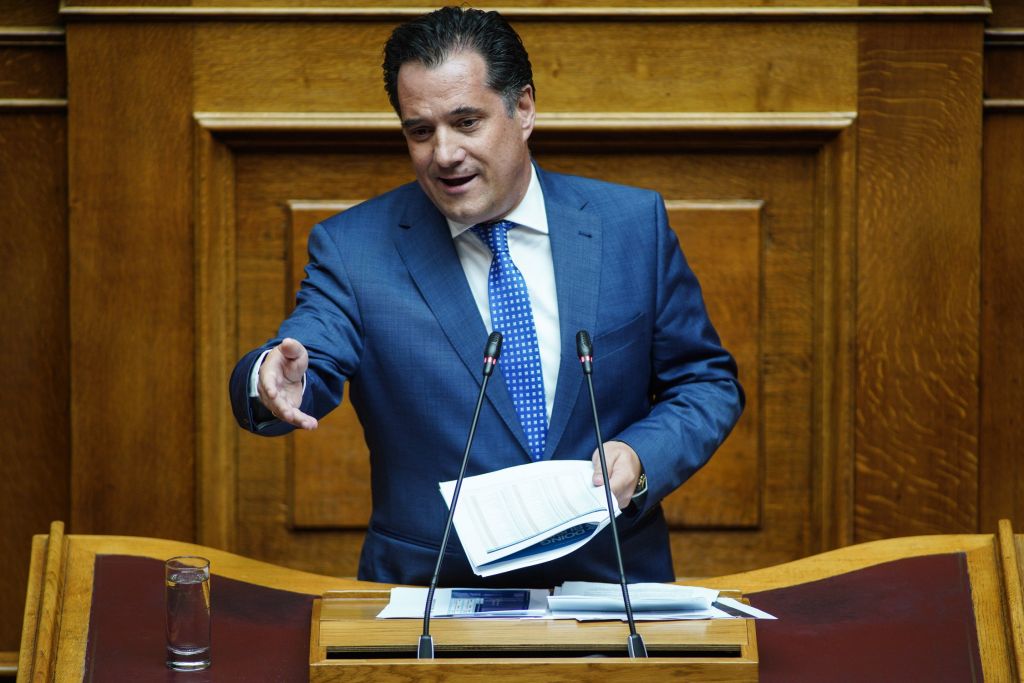 Γεωργιάδης : Νέες μειώσεις στις τραπεζικές χρεώσεις τον Νοέμβριο