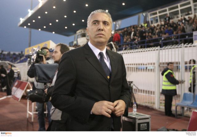 Κωστένογλου: Επιτακτική η νίκη – Να ξεχαστεί το ματς με τον Παναθηναϊκό