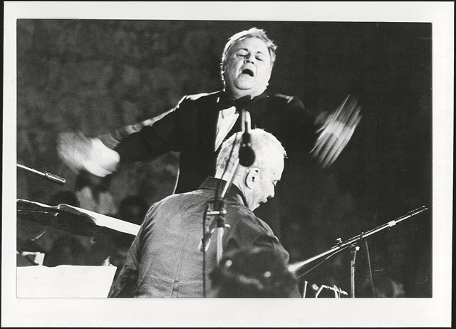 Ο Χατζιδάκις, οι κουρείς και η καλή όπερα