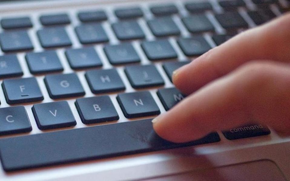 Οκτώ στα δέκα ελληνικά νοικοκυριά έχουν πρόσβαση στο διαδίκτυο