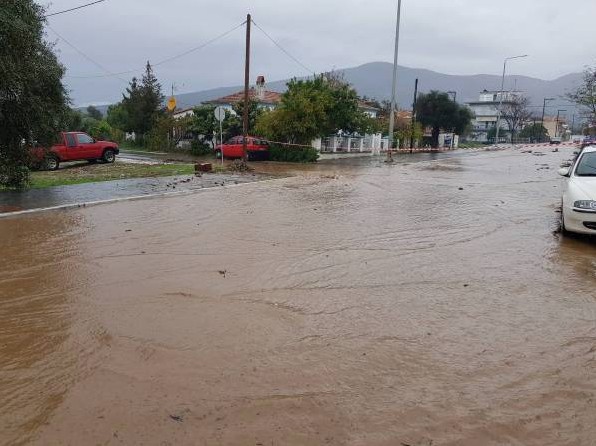 Κλειστά τα σχολεία την Δευτέρα στη Θάσο μετά τα σφοδρά καιρικά φαινόμενα