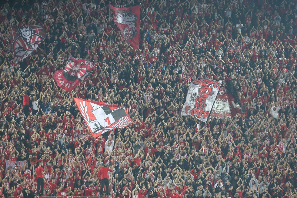 Τότεναμ – Ολυμπιακός: «Βάφτηκε» κόκκινο το Λονδίνο