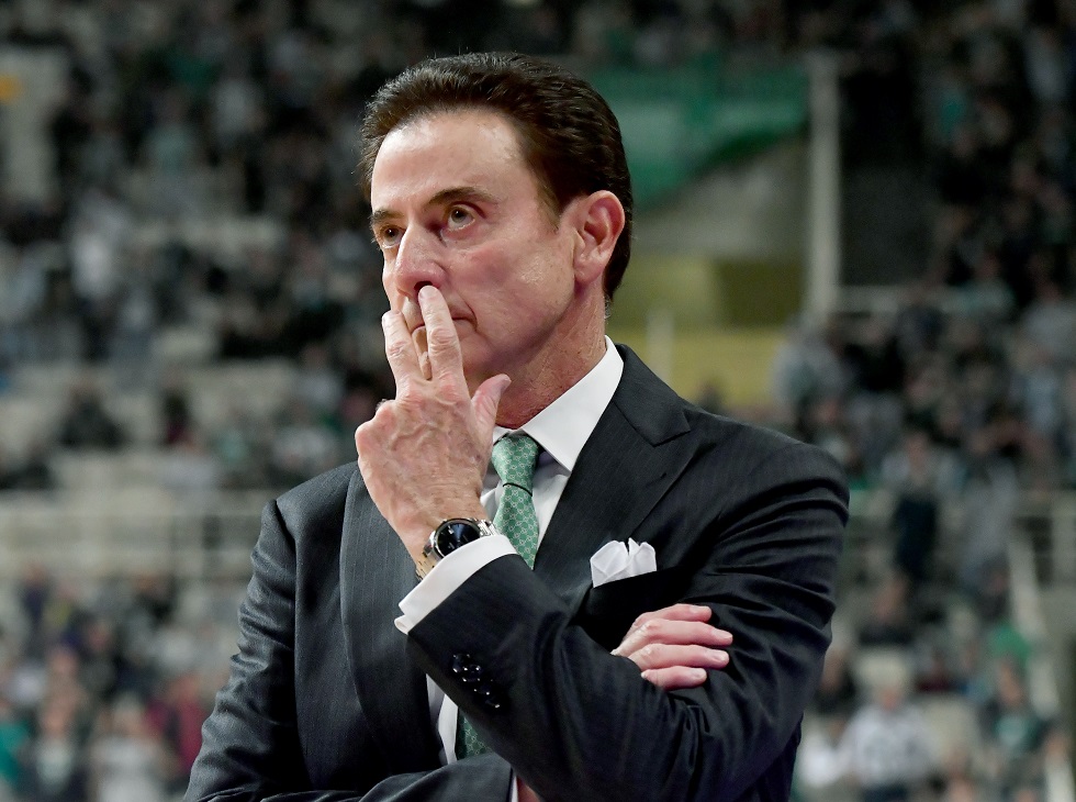 Πιτίνο : Η Εθνική δεν έχει σχέση με αντιπαλότητα