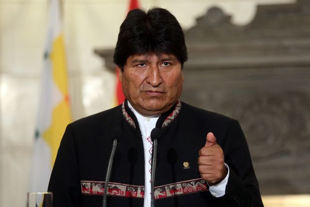Ένταση στην Βολιβία μετά την παραίτηση του Έβο Μοράλες