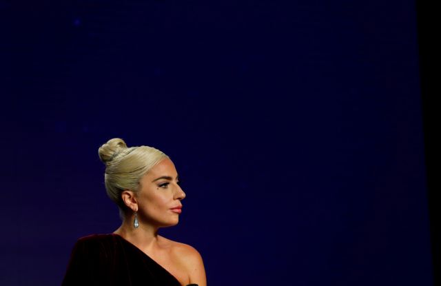 Lady Gaga : Έγινε κουμπάρα και χόρεψε ξέφρενα
