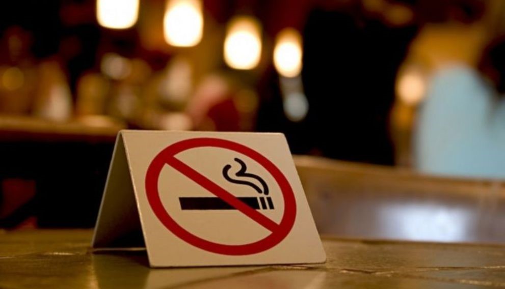 Βροχή» τα πρόστιμα για το κάπνισμα στη Λάρισα
