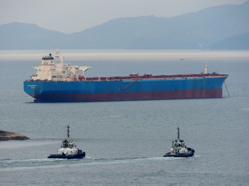 Τραγωδία με Έλληνα καπετάνιο φορτηγού πλοίου – Έχασε τη ζωή του μετά από πυρκαγιά