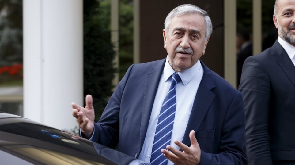 Ακιντζί προς Αναστασιάδη : Oμοσπονδιακή λύση με πολιτική ισότητα ή μόνιμη διαίρεση