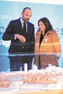 Bγήκαν εκτός εαυτού