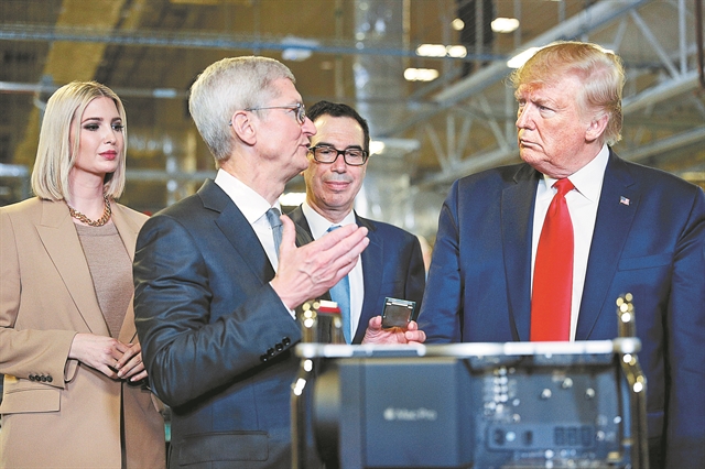 Η περίεργη φορολογική ασυλία του Τιμ Κουκ 