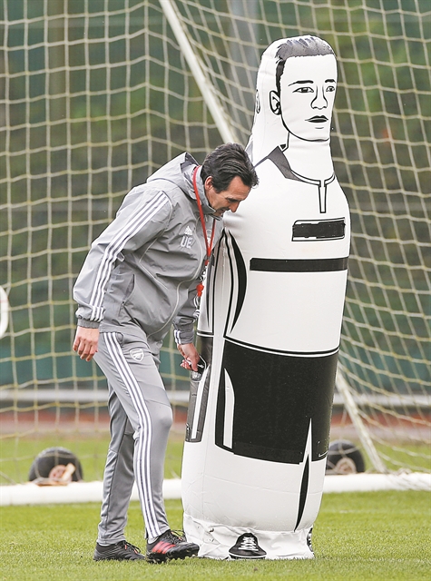 Ο Μαρτίνεθ στο ντέρμπι, ξένοι και στο VAR