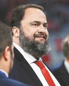 «Ψηλά η σημαία της Ελλάδας και του Θρύλου»