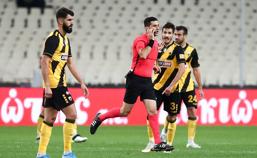 Ρόουζ σε Ευαγγέλου: «Πόσα σε πλήρωσαν;»