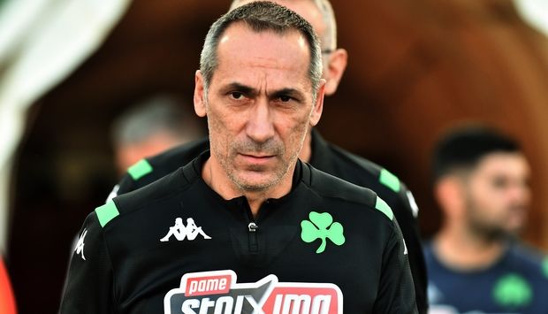 Η δικτατορία της εξέδρας