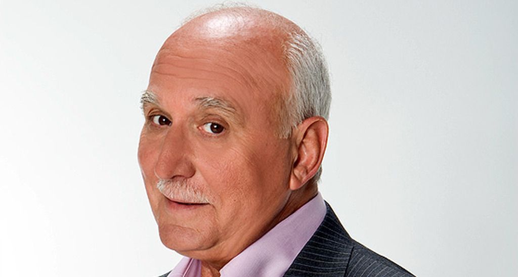 Απίθανο : Θηλυκό γουρούνι κυνηγά σε live μετάδοση… ρεπόρτερ του Παπαδάκη